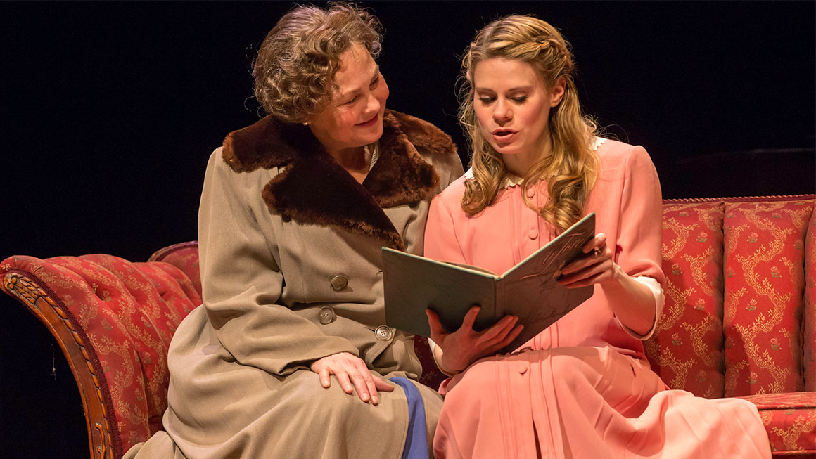 Cherry Jones as Amanda and Celia Keenan-Bolger as Laura in <em>The Glass Menagerie</em>.